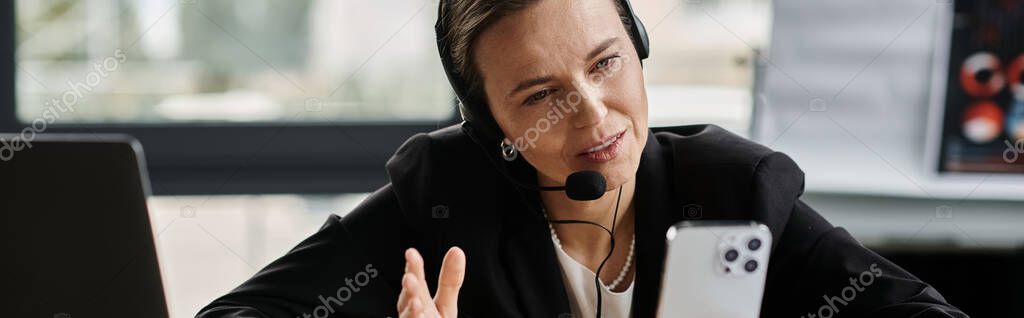 Cliente assistito allo sportello per servizi vari